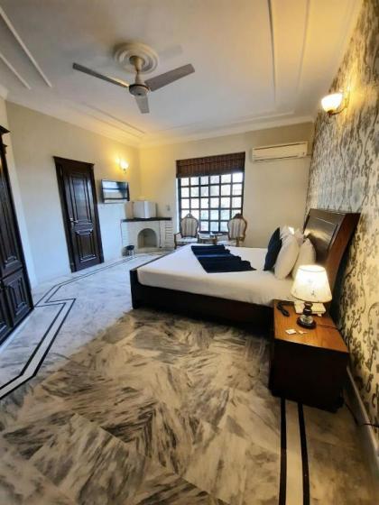 Premier Inn Executive - image 2
