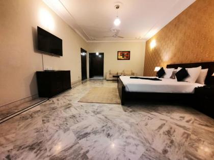 Premier Inn Executive - image 3