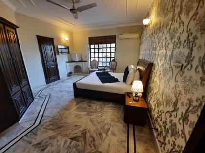 Premier Inn Executive - image 6
