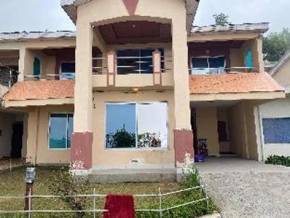 Valley view resort