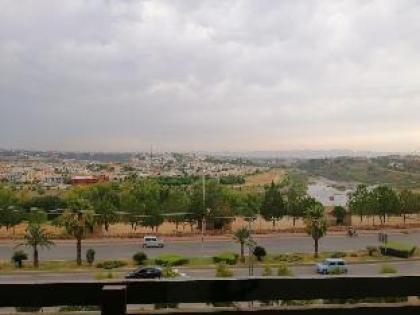 Luxurious Apt in Bahria Town on Main Road. - image 14
