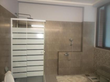 Mountain View House - image 3