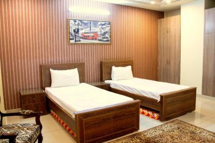 Executive 3 Bedrooms Apartment In Bahria Town - image 4
