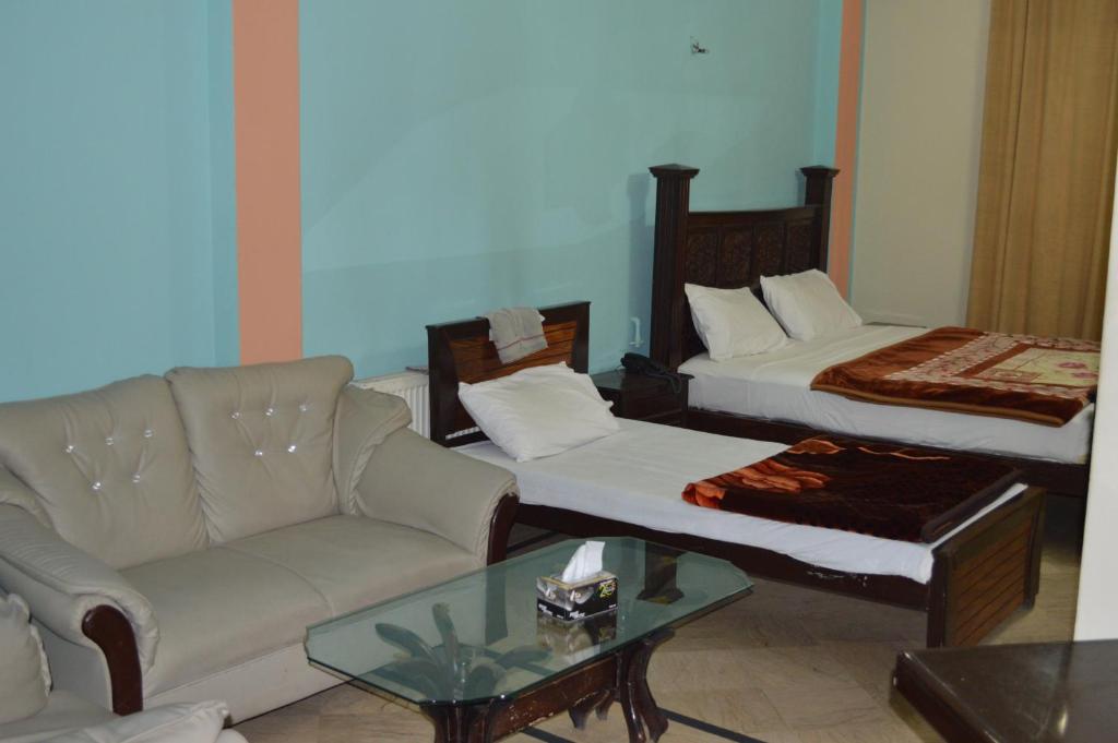 Home Away - image 2