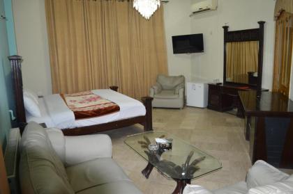 Home Away - image 3