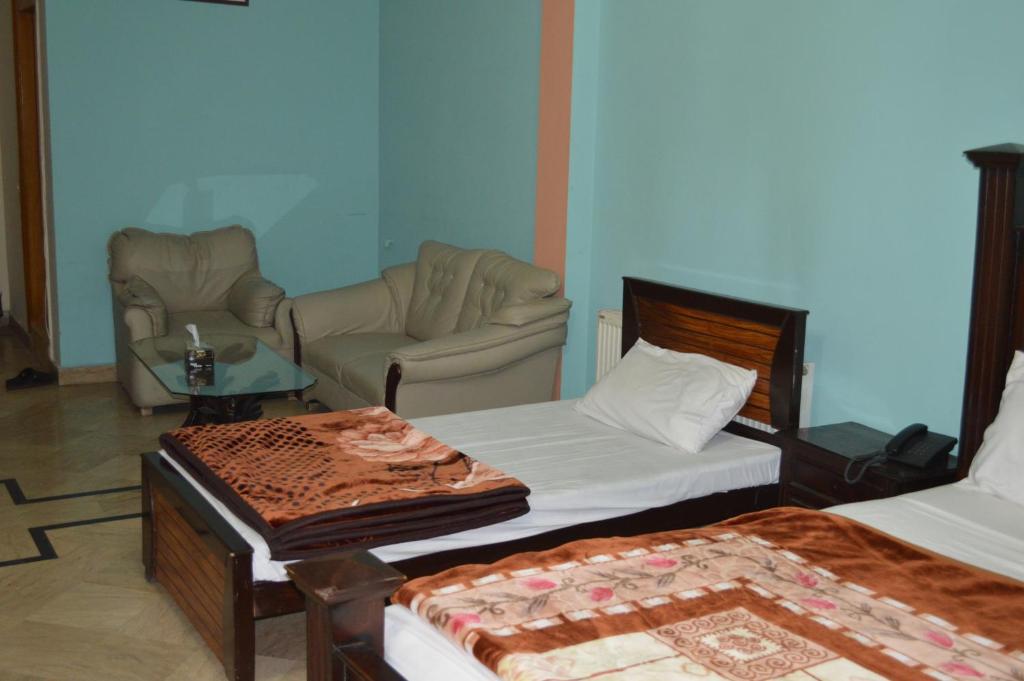 Home Away - image 4