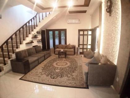 Signature Residence - image 15