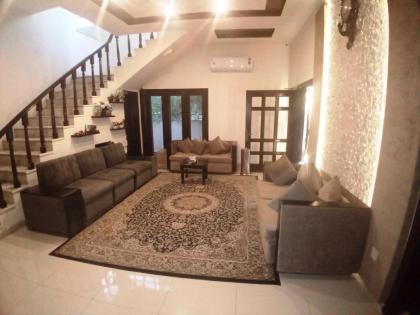 Signature Residence - image 16