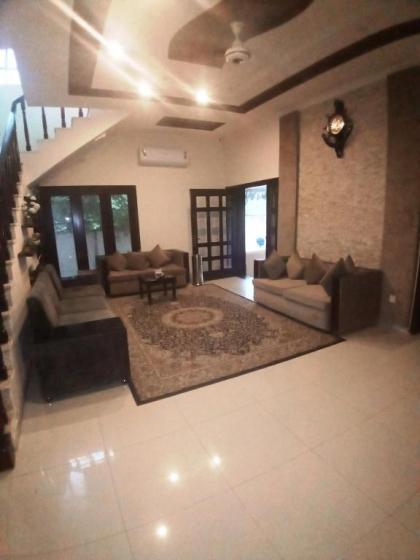 Signature Residence - image 17