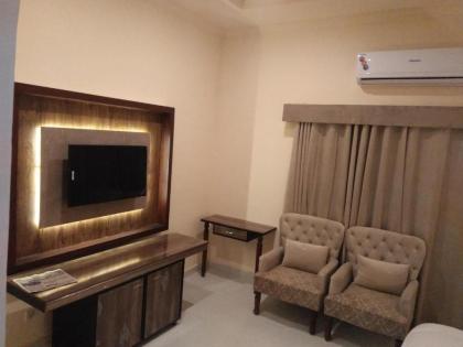 Signature Residence - image 2