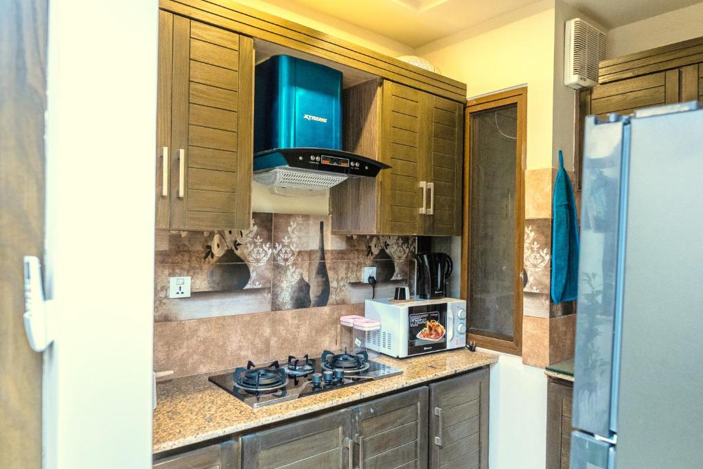 Two Bedroom Deluxe Apartment In Bahria Town - image 4