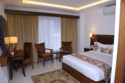 Grand Mongolia Hotel - image 10