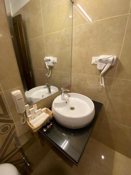 Grand Mongolia Hotel - image 7