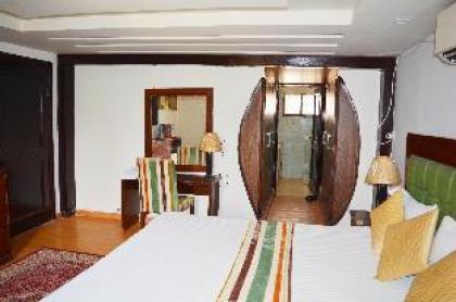 Excellent House for Business men and Families Stay - image 5