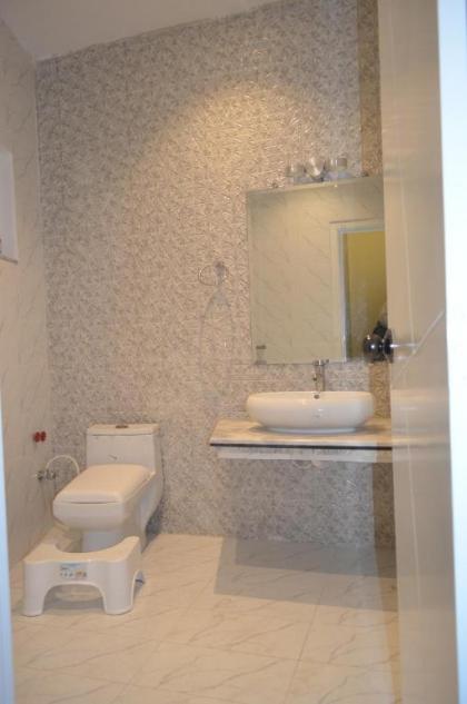 Aloche Apartments - image 13
