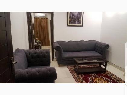 New & elegant 1BR Flat for Familiestourists4k NetflixwifiE11 Markaz - image 1