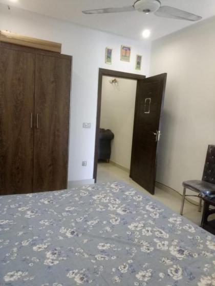 New & elegant 1BR Flat for Familiestourists4k NetflixwifiE11 Markaz - image 2