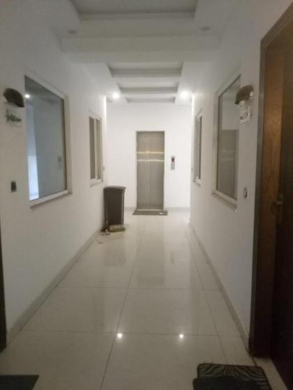 New & elegant 1BR Flat for Familiestourists4k NetflixwifiE11 Markaz - image 3