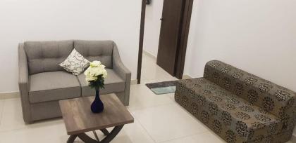 New & Luxury Apartment for Couples families and tourists - image 1
