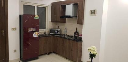 New & Luxury Apartment for Couples families and tourists - image 4