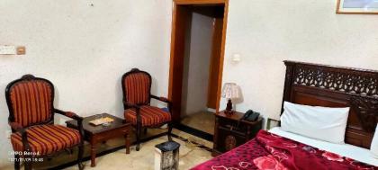 The Sun Guest House F-6