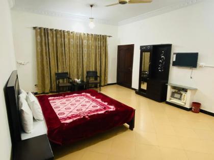 Lux Lounge Guest House - image 14