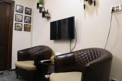 Smart Luxury Studio Apartment - image 2