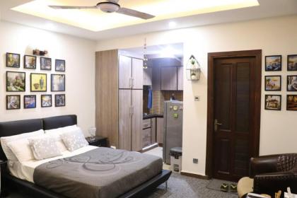 Smart Luxury Studio Apartment - image 4