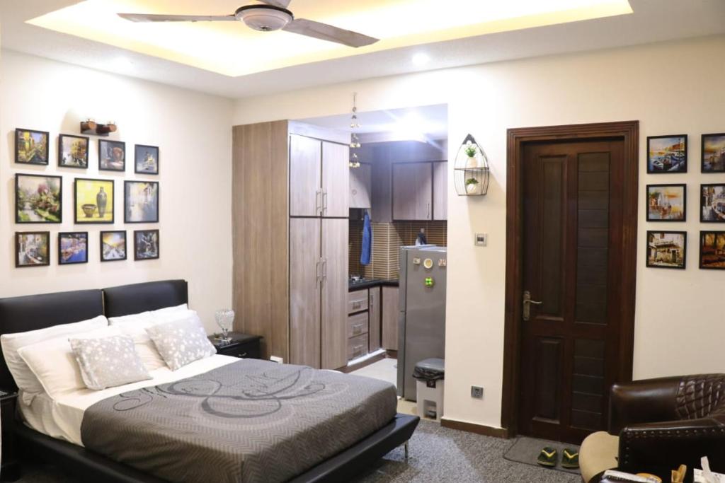 Smart Luxury Studio Apartment - image 4
