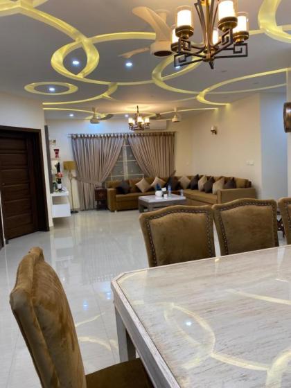 Continental boutique House - image 5