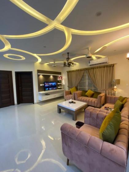 Continental boutique House - image 7