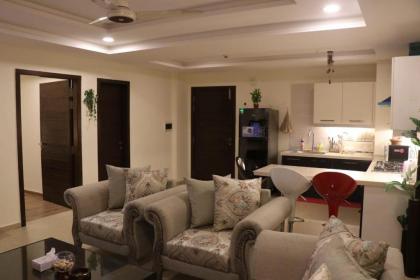 Elegant & Charming One Bed Apartment In Bahria Town - image 11
