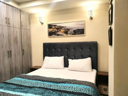 CONGENIAL & COZY 1bedroom Apt Bahria Town - image 18