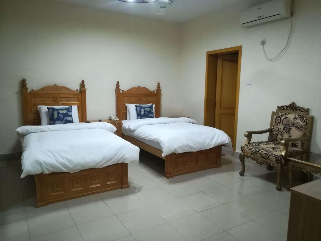The Life House - image 5