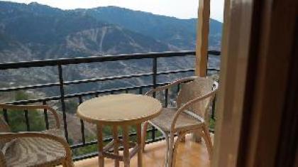 Hotel Hilla and Apartments Nathiagali - image 2