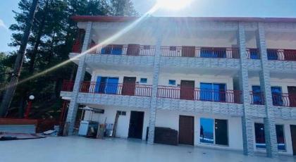 Grand Homes Hotel - image 11
