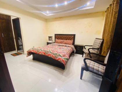 Grand Homes Hotel - image 19