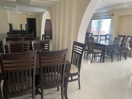 Grand Homes Hotel - image 4