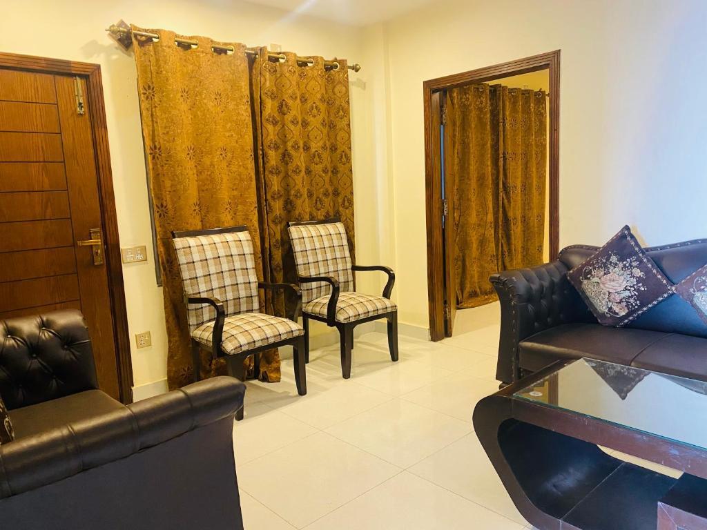 Grand Homes Hotel - image 5
