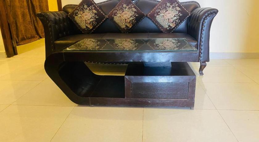 Grand Homes Hotel - image 7