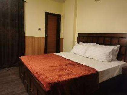 Private Apartment  2 bed  Margalla view  E-11 - image 5