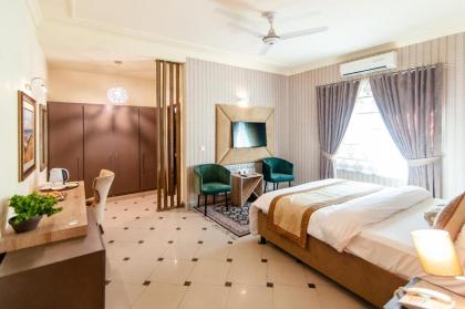 Shelton's Rezidor Islamabad - image 11