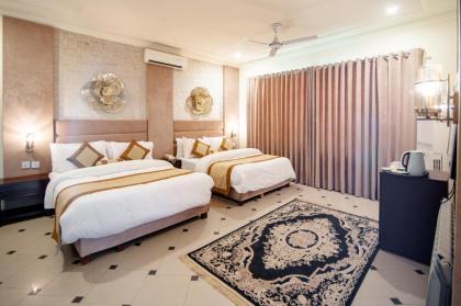 Shelton's Rezidor Islamabad - image 26