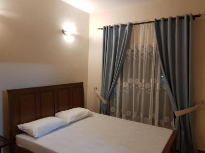 Entire Apartment 2bed Condo at Burban Oakwood - image 6