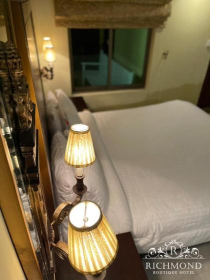 Richmond Boutique Hotel - image 30