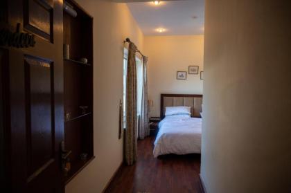 Sarah's Lodge - image 7