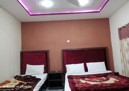 Oriole Guest House Standard Living - image 16