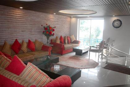 Summit Hotel - image 12