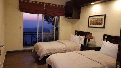 Summit Hotel - image 17