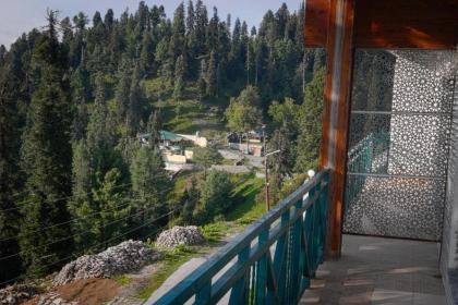 Summit Hotel - image 4
